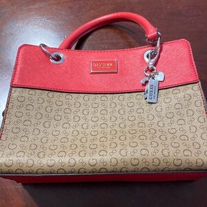 Guess hanbag
